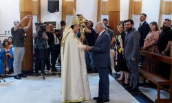 رئيس الجمهورية يحضر قداس عيد القيامة المجيد في كنيسة النجاة